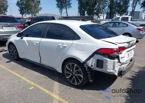 2020 Toyota Corolla Se/Se Nightshade Edition z USA, uszkodzony, nr VIN 5YFS4RCE2LP025209